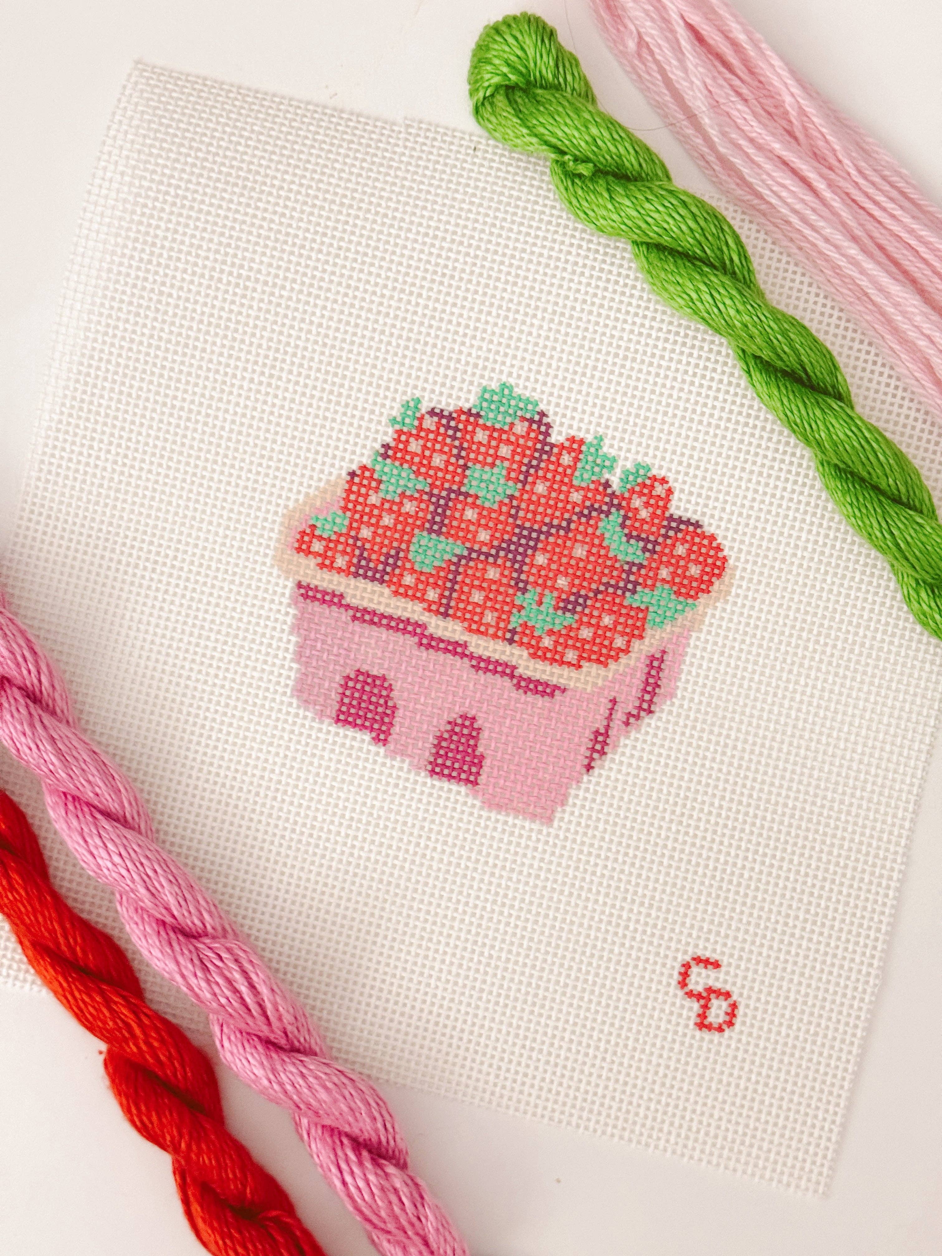 Strawberry Basket Needlepoint Canvas 13 Mesh 3” Design, Summer Strawberries Needlepoint Canvas modern Hand Painted