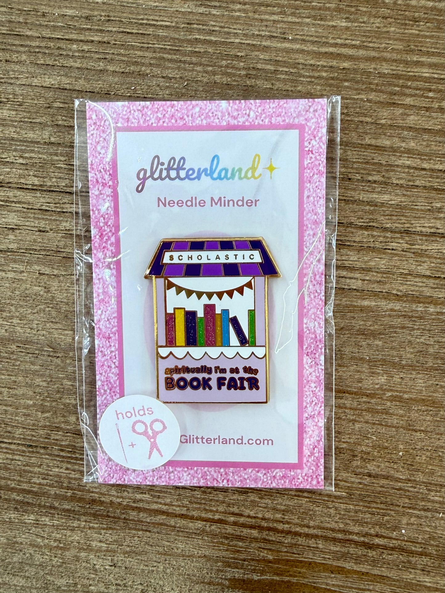 Book Fair Needleminder